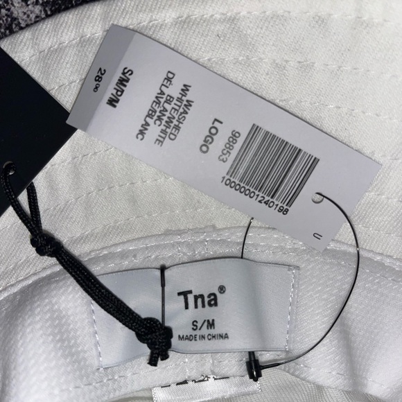 NWT TNA Bucket Hat - Picture 4 of 5